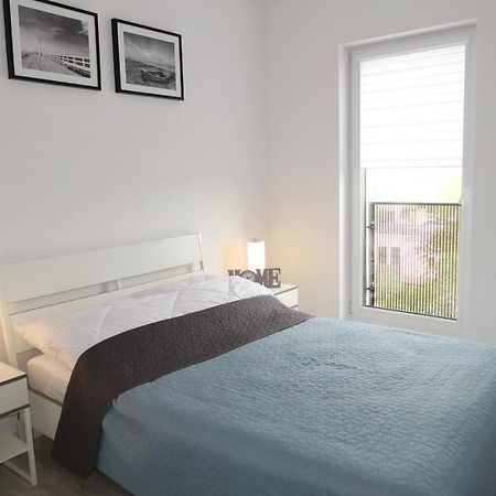 Апартаменты Bialy Apartament Centrum Колобжег Экстерьер фото
