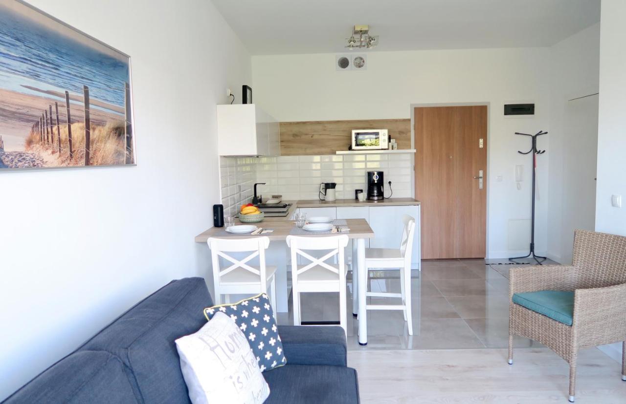 Апартаменты Bialy Apartament Centrum Колобжег Экстерьер фото